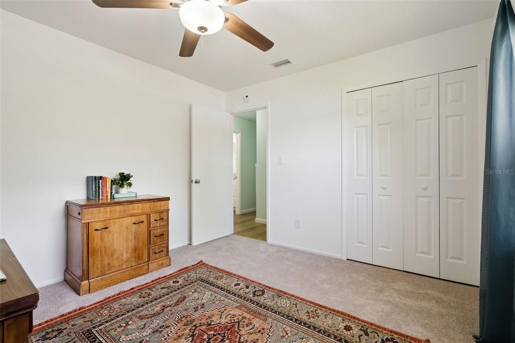 Active With Contract: $404,000 (3 beds, 2 baths, 1815 Square Feet)