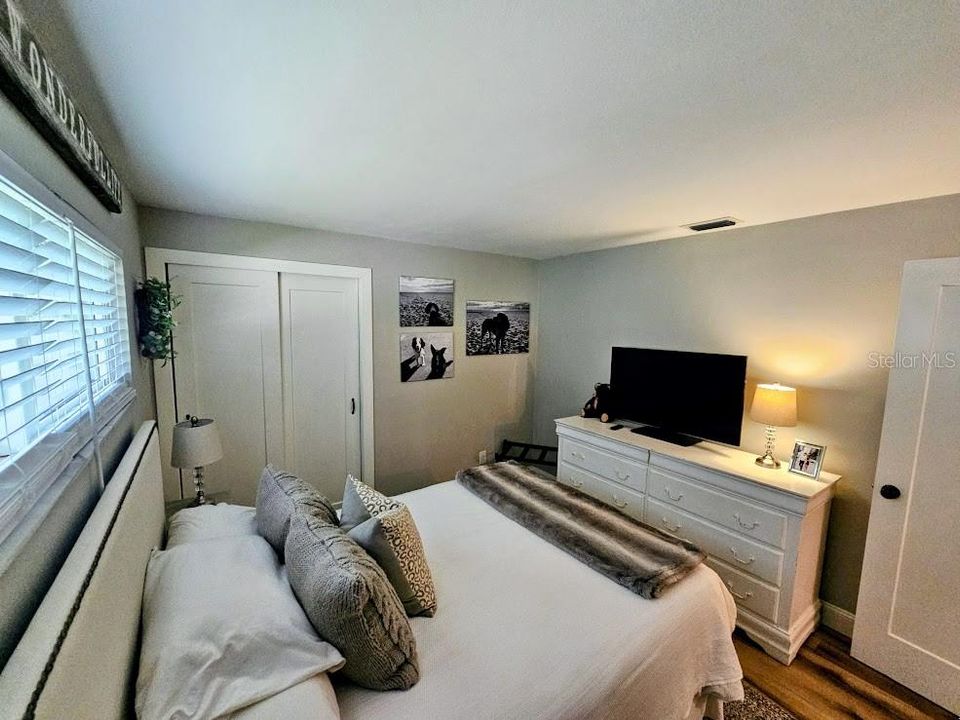 Active With Contract: $635,000 (3 beds, 2 baths, 1689 Square Feet)