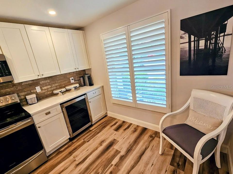 Active With Contract: $635,000 (3 beds, 2 baths, 1689 Square Feet)