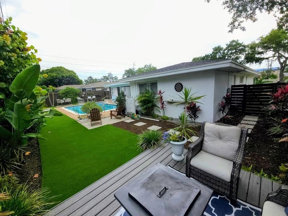 Active With Contract: $635,000 (3 beds, 2 baths, 1689 Square Feet)