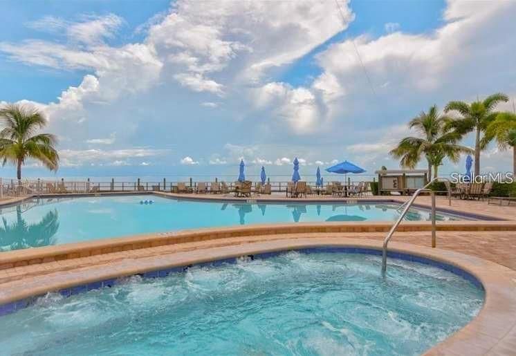 В аренду: $3,500 (2 спален, 1 ванн, 825 Квадратных фут)