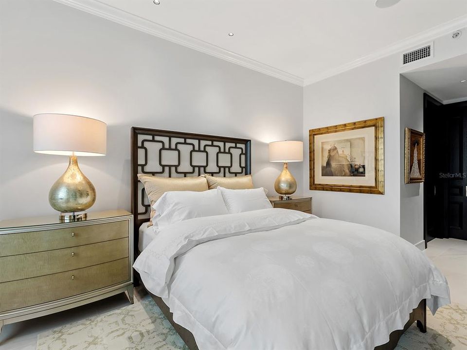 For Rent: $7,500 (2 beds, 2 baths, 1983 Square Feet)