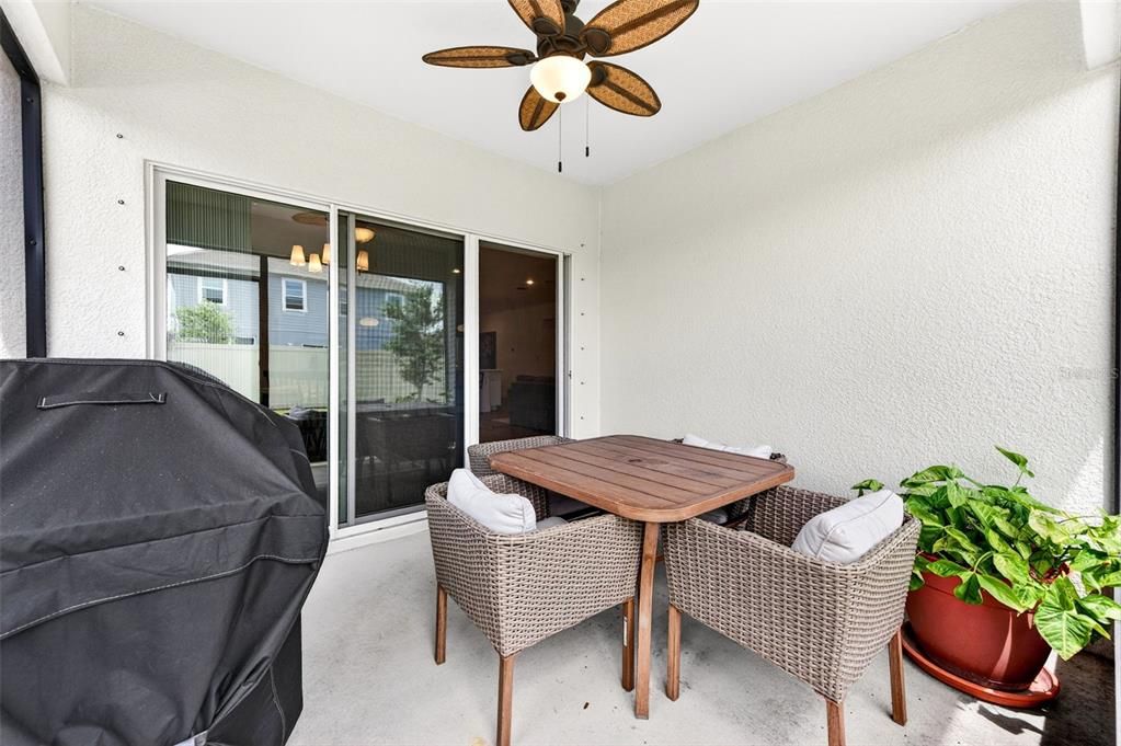 For Sale: $394,900 (4 beds, 2 baths, 1978 Square Feet)