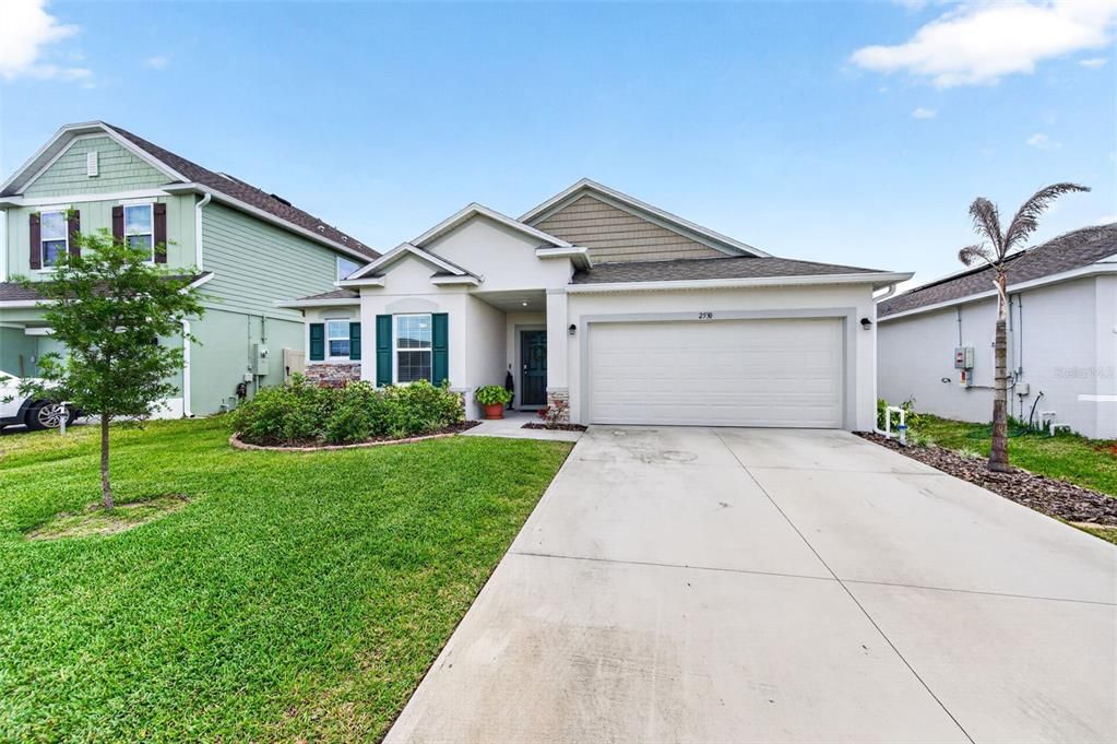 For Sale: $394,900 (4 beds, 2 baths, 1978 Square Feet)
