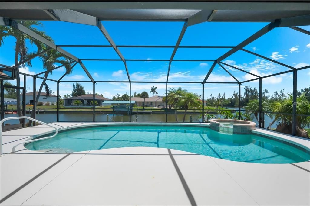 For Sale: $550,000 (3 beds, 2 baths, 2560 Square Feet)
