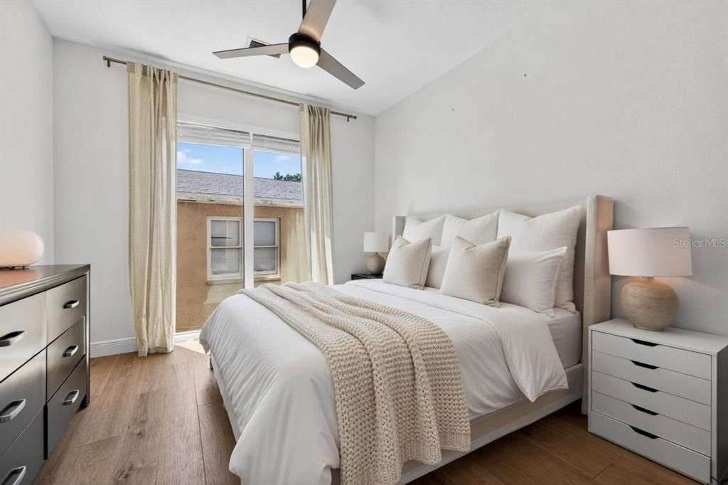 В аренду: $3,750 (2 спален, 2 ванн, 1310 Квадратных фут)