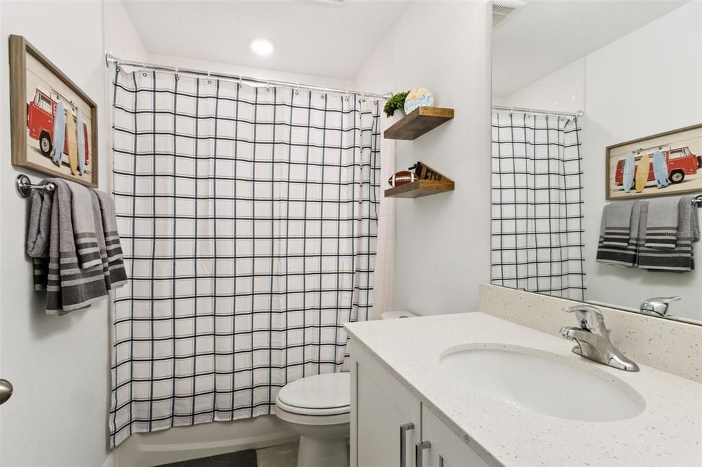 En Venta: $739,900 (4 camas, 3 baños, 3144 Pies cuadrados)