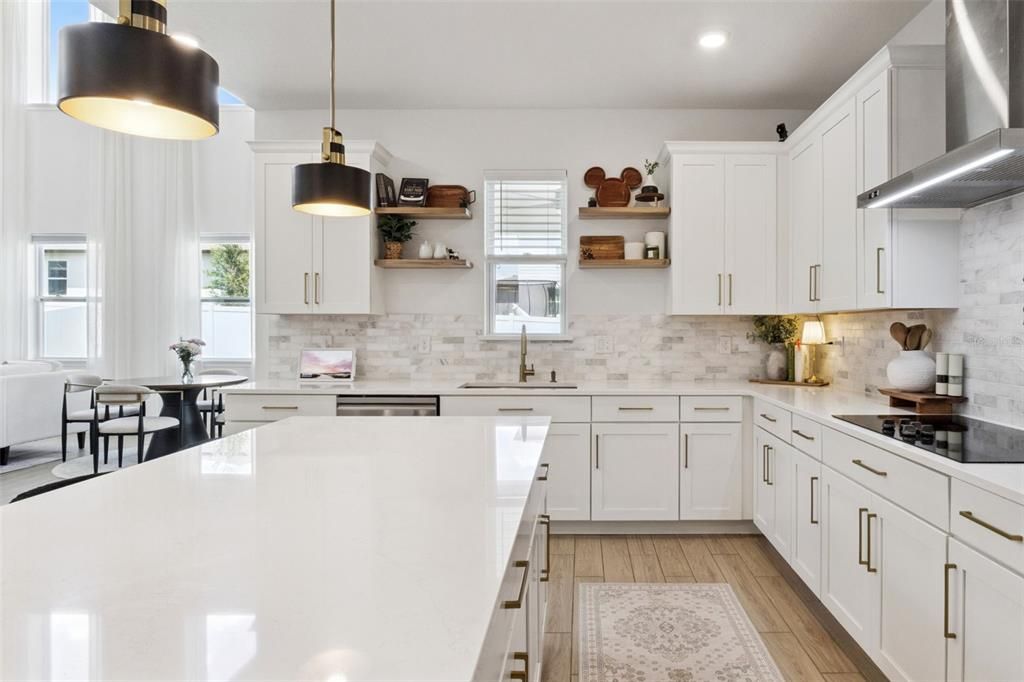 En Venta: $739,900 (4 camas, 3 baños, 3144 Pies cuadrados)