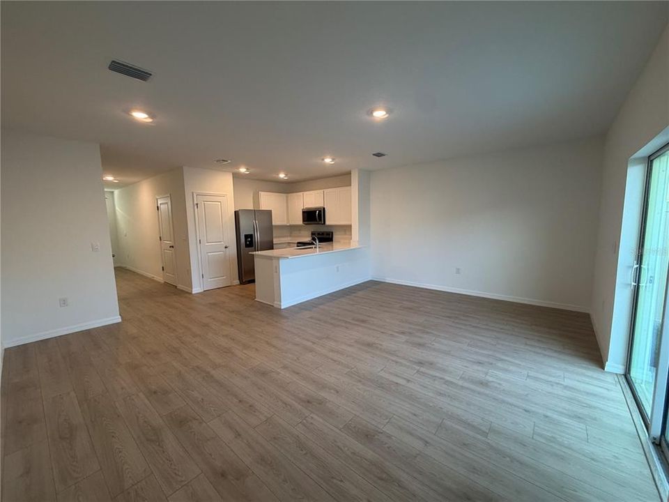 В аренду: $2,199 (3 спален, 2 ванн, 1463 Квадратных фут)