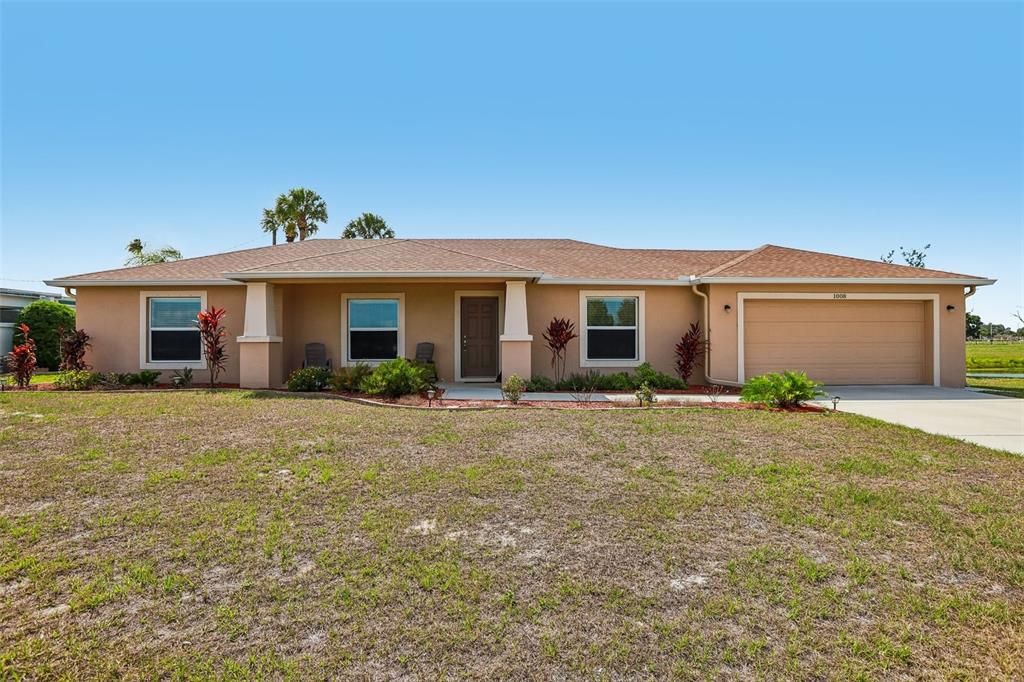 For Sale: $359,900 (3 beds, 2 baths, 1622 Square Feet)