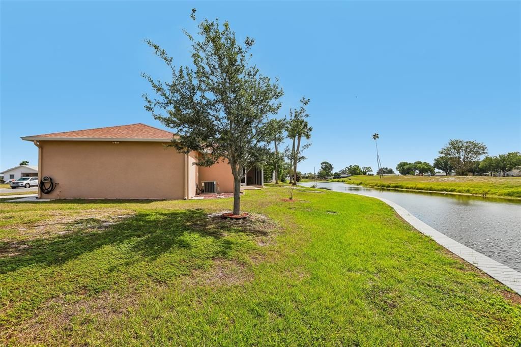 For Sale: $359,900 (3 beds, 2 baths, 1622 Square Feet)