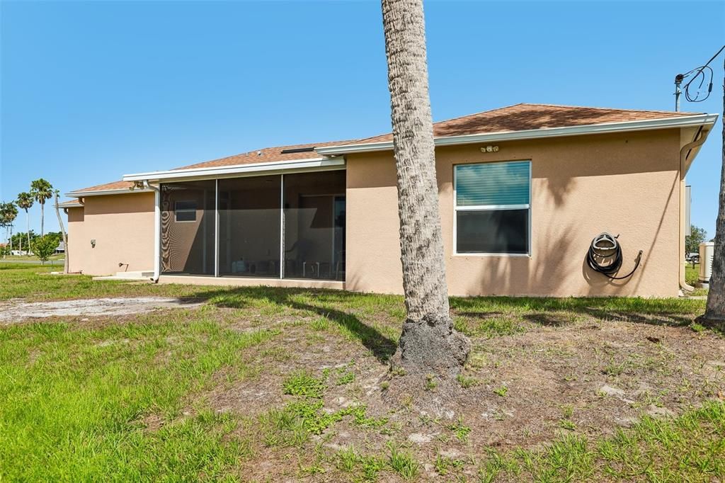 For Sale: $359,900 (3 beds, 2 baths, 1622 Square Feet)