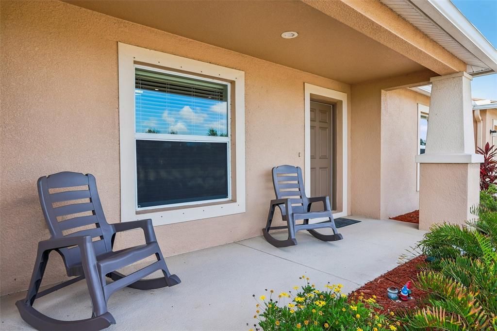 For Sale: $359,900 (3 beds, 2 baths, 1622 Square Feet)