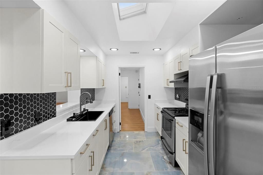 Active With Contract: $889,000 (3 beds, 2 baths, 2272 Square Feet)