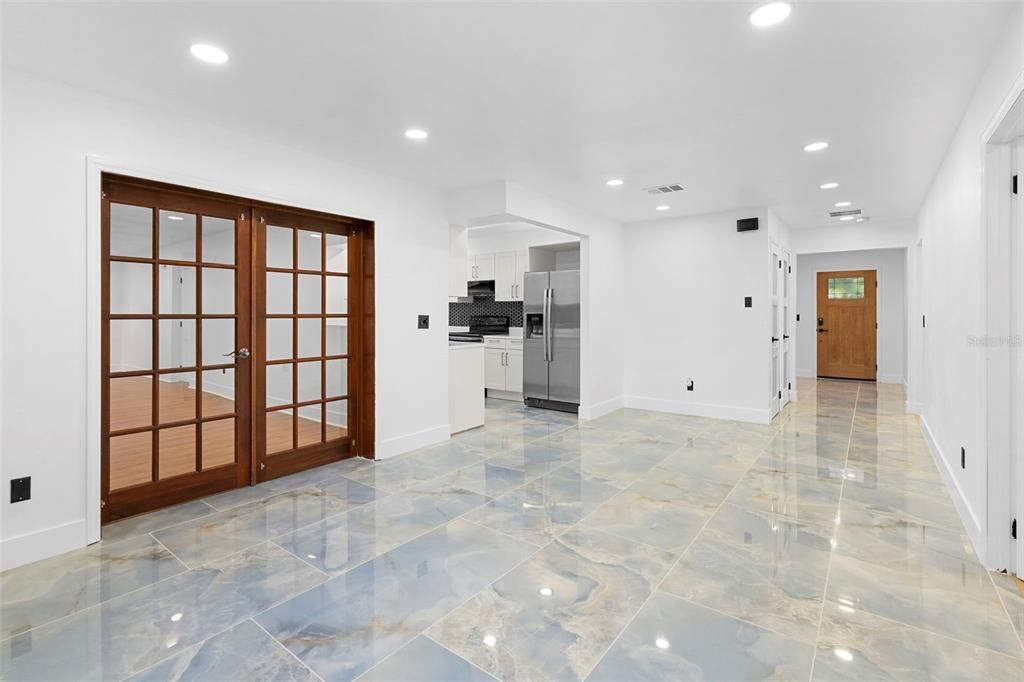 Active With Contract: $889,000 (3 beds, 2 baths, 2272 Square Feet)