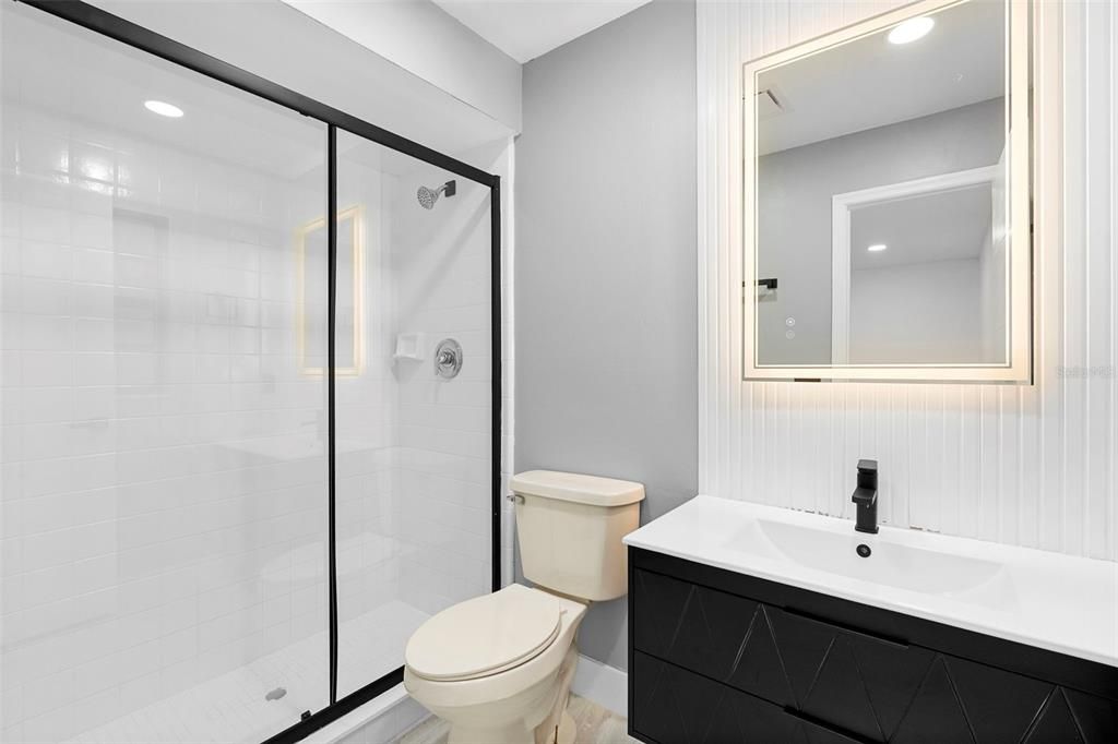 Active With Contract: $889,000 (3 beds, 2 baths, 2272 Square Feet)