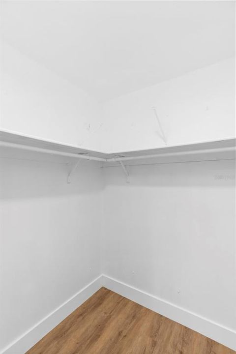 Active With Contract: $889,000 (3 beds, 2 baths, 2272 Square Feet)