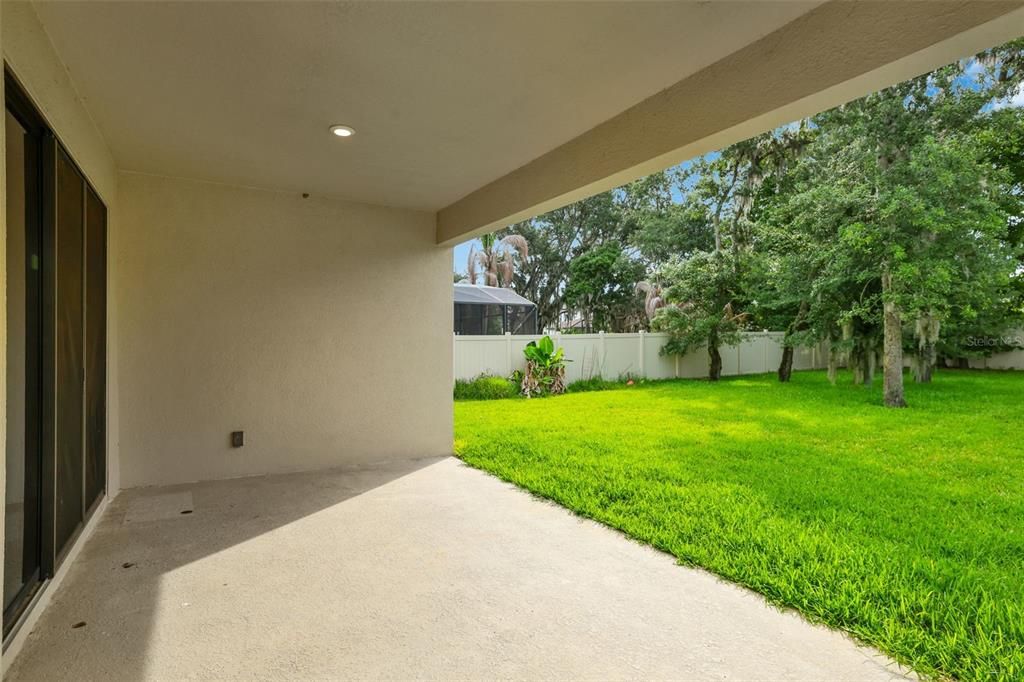 Activo con contrato: $900,000 (5 camas, 3 baños, 4202 Pies cuadrados)