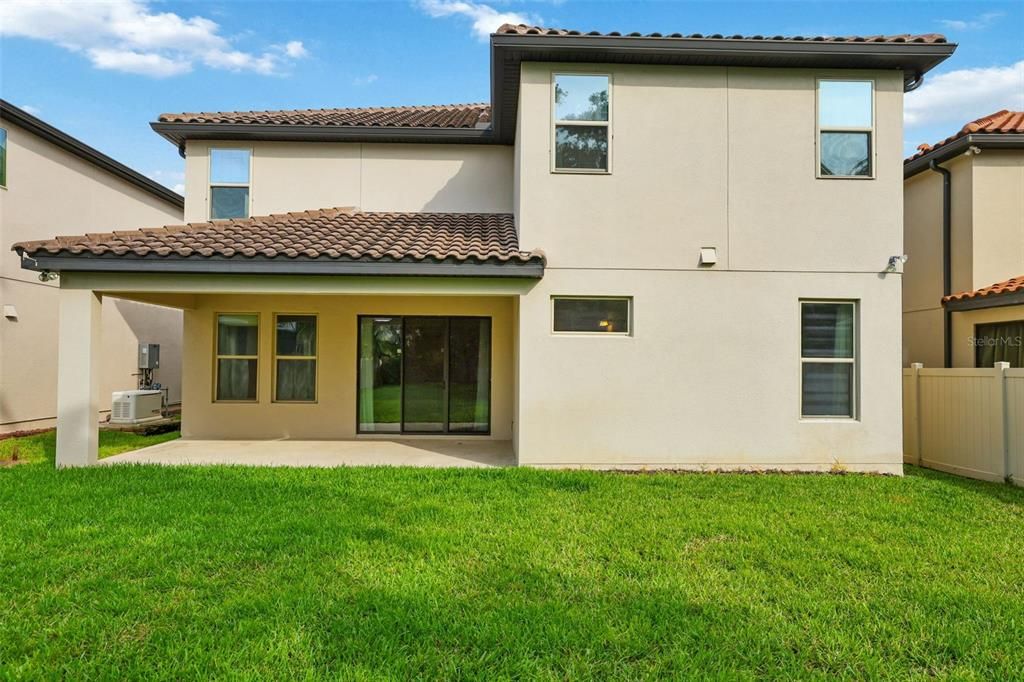 Activo con contrato: $900,000 (5 camas, 3 baños, 4202 Pies cuadrados)