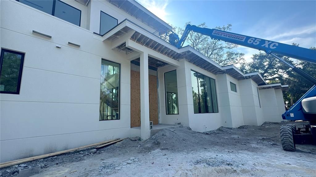 For Sale: $6,000,000 (5 beds, 7 baths, 4765 Square Feet)