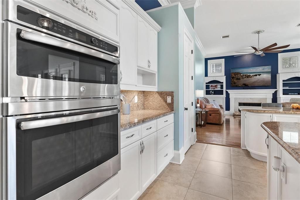 En Venta: $749,000 (4 camas, 2 baños, 3813 Pies cuadrados)