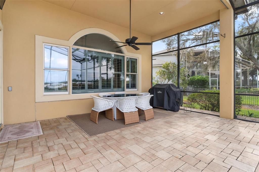 En Venta: $749,000 (4 camas, 2 baños, 3813 Pies cuadrados)