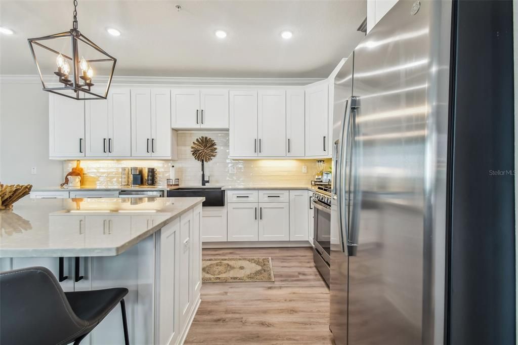 For Sale: $1,895,000 (4 beds, 2 baths, 2310 Square Feet)
