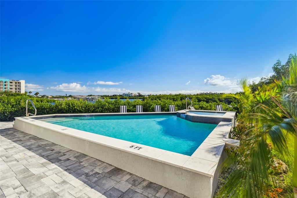 For Sale: $1,895,000 (4 beds, 2 baths, 2310 Square Feet)