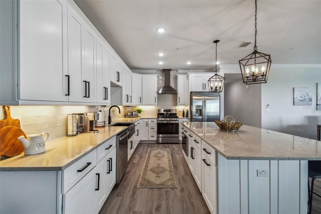 For Sale: $1,895,000 (4 beds, 2 baths, 2310 Square Feet)