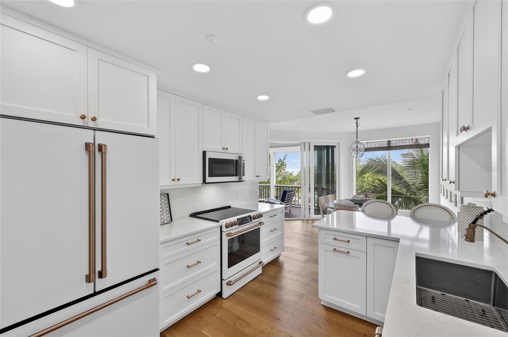 For Sale: $2,500,000 (3 beds, 3 baths, 1853 Square Feet)