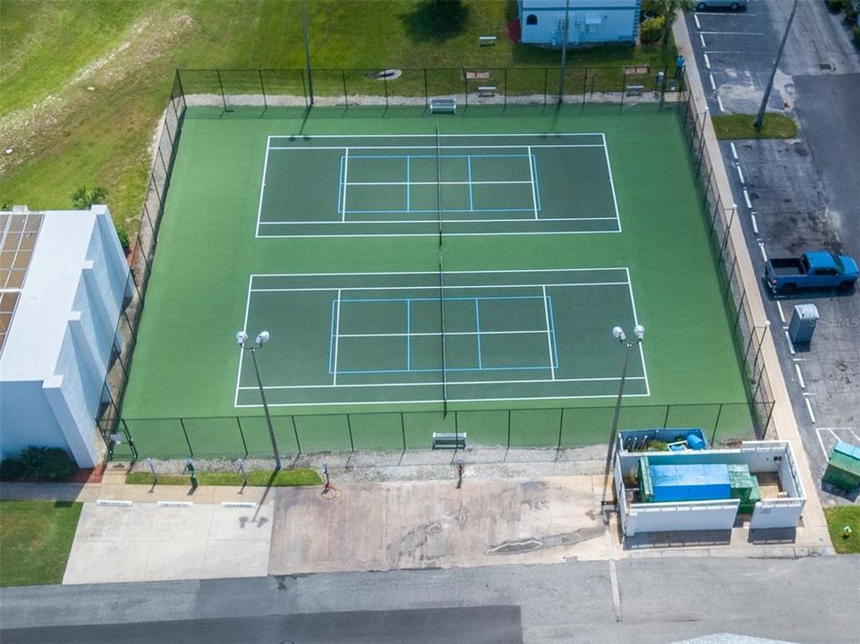 В аренду: $3,200 (4 спален, 2 ванн, 1354 Квадратных фут)