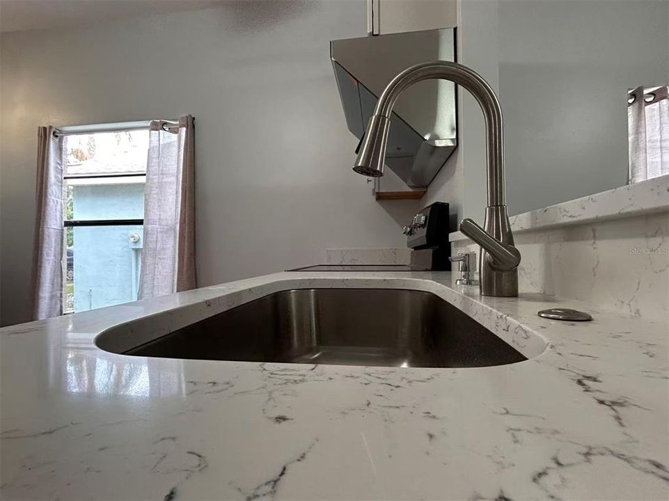 For Rent: $2,480 (3 beds, 2 baths, 1428 Square Feet)