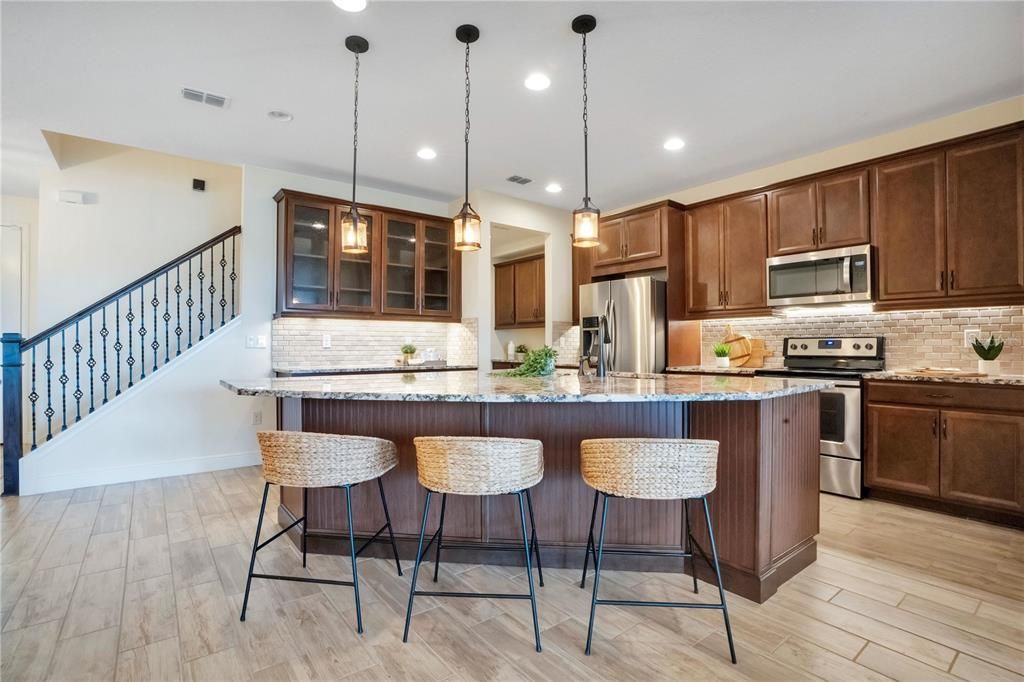 For Rent: $4,500 (4 beds, 3 baths, 2587 Square Feet)