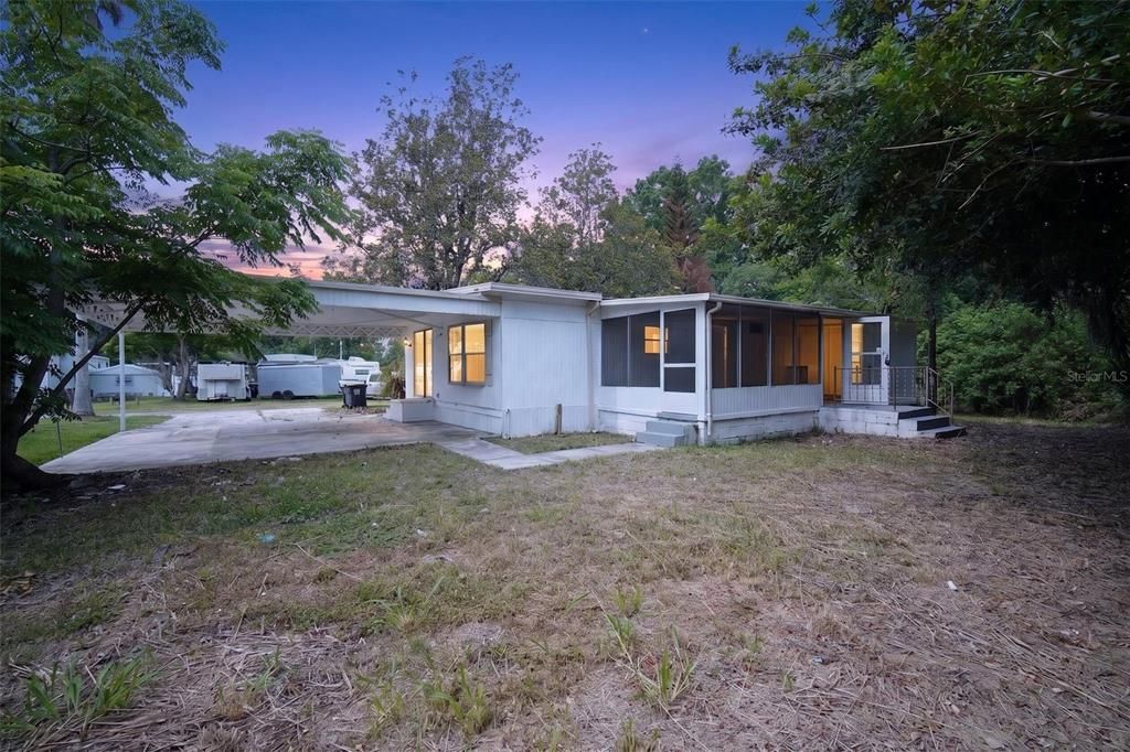 En Venta: $134,900 (2 camas, 2 baños, 1272 Pies cuadrados)