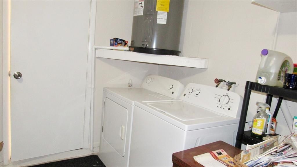 Activo con contrato: $250,000 (2 camas, 2 baños, 1159 Pies cuadrados)