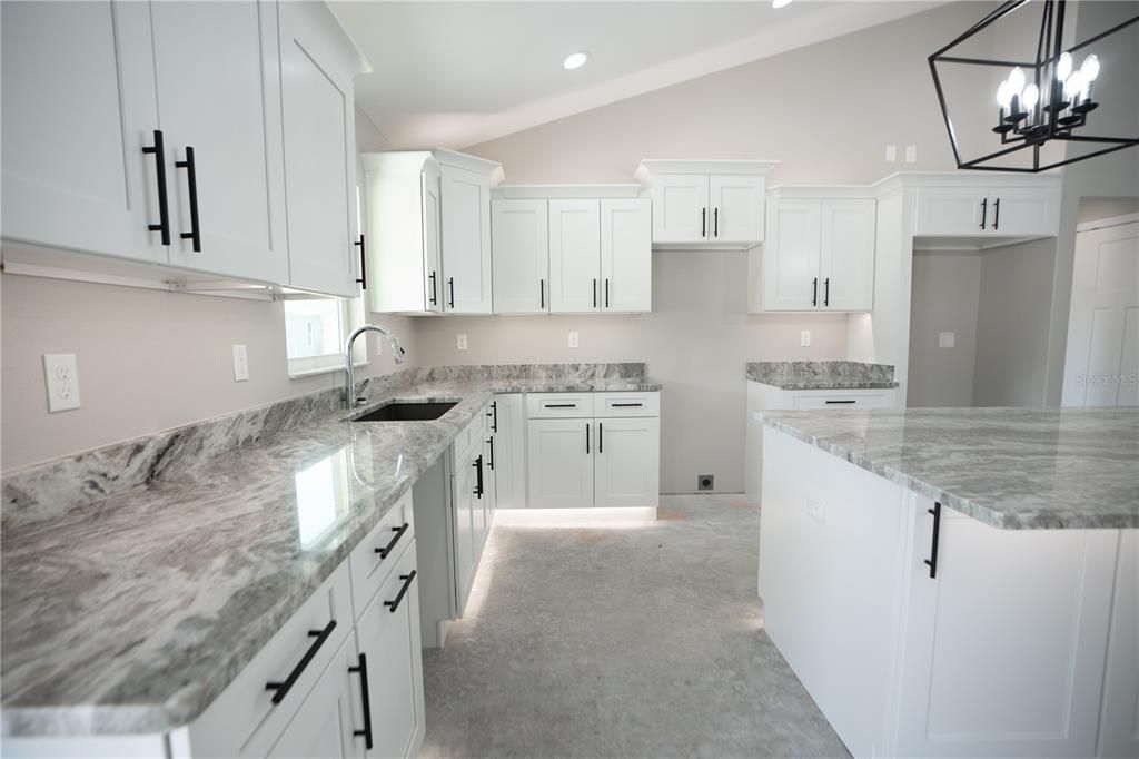 En Venta: $449,000 (3 camas, 2 baños, 1592 Pies cuadrados)