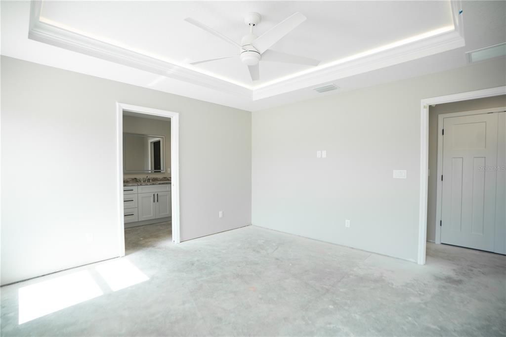 En Venta: $449,000 (3 camas, 2 baños, 1592 Pies cuadrados)