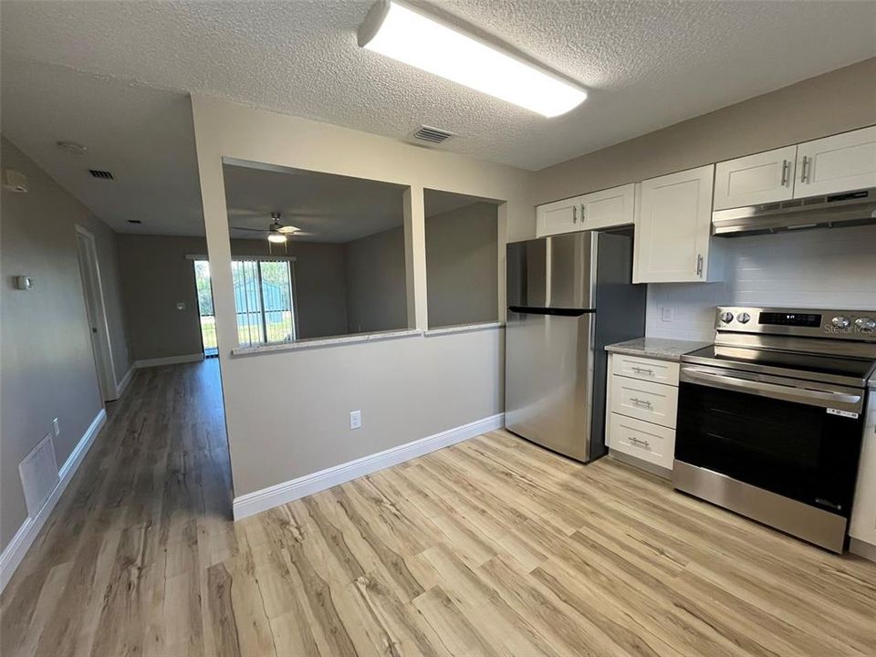 В аренду: $1,495 (2 спален, 2 ванн, 957 Квадратных фут)