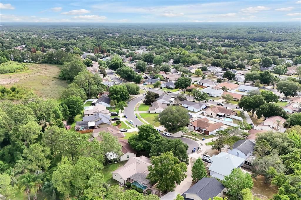 Activo con contrato: $425,000 (4 camas, 2 baños, 1962 Pies cuadrados)
