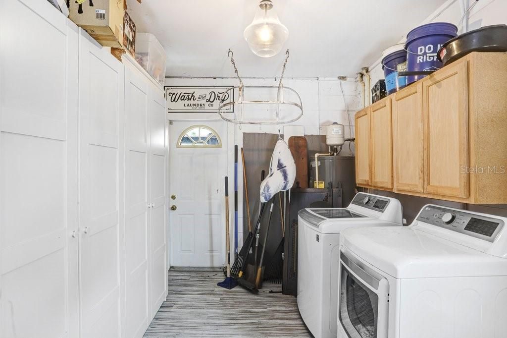 En Venta: $395,000 (4 camas, 2 baños, 1740 Pies cuadrados)