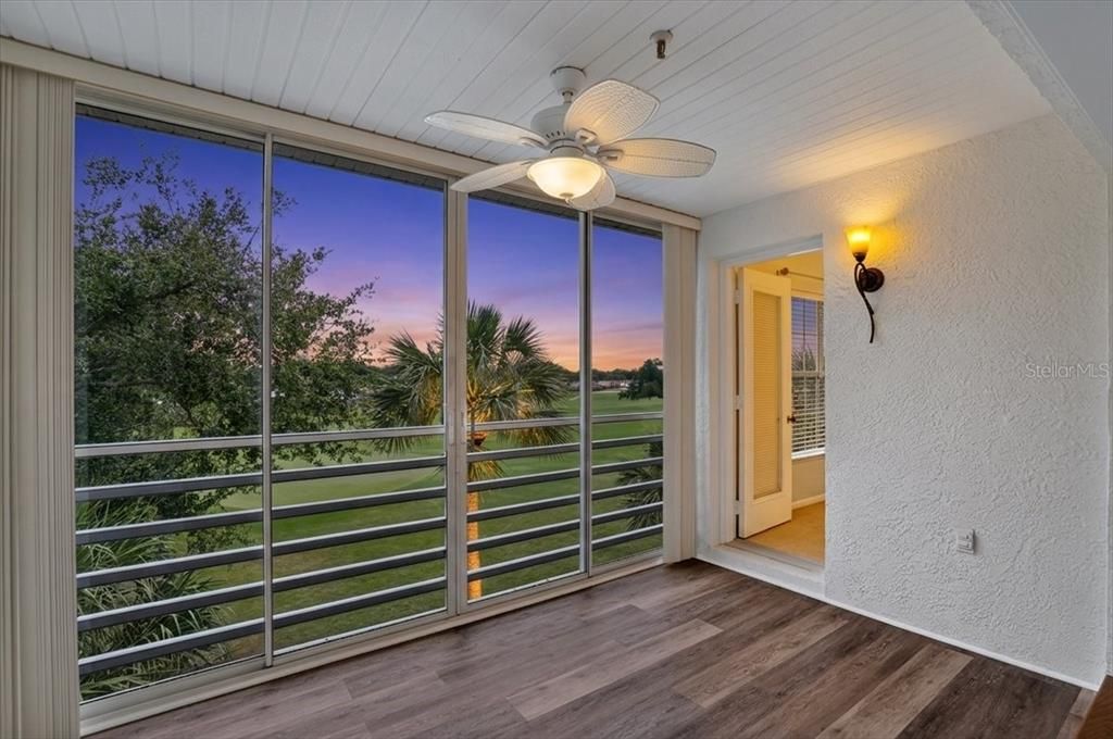 For Sale: $239,000 (2 beds, 2 baths, 1093 Square Feet)
