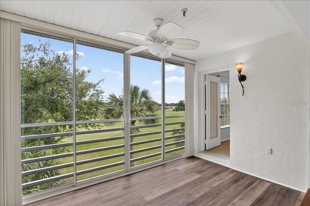 For Sale: $239,000 (2 beds, 2 baths, 1093 Square Feet)