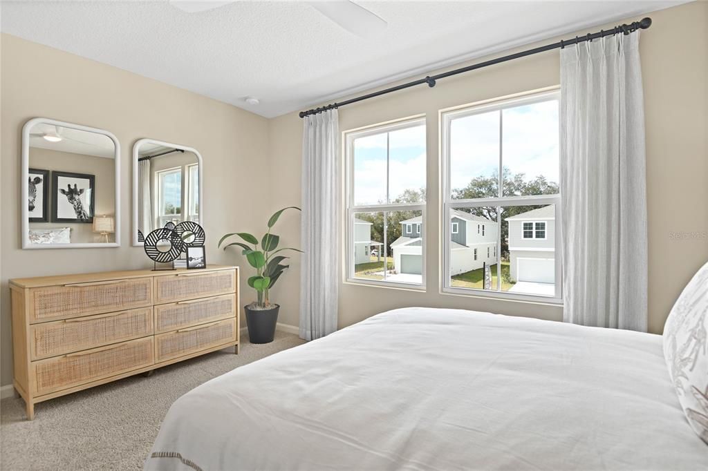 For Sale: $419,999 (3 beds, 2 baths, 2410 Square Feet)