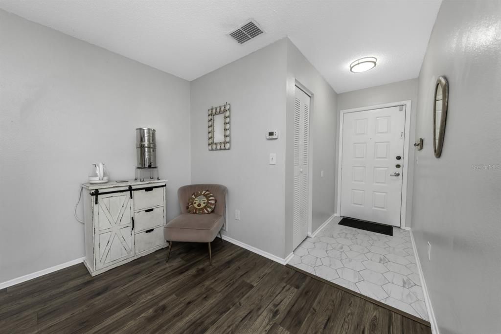 Active With Contract: $409,000 (3 beds, 2 baths, 1375 Square Feet)