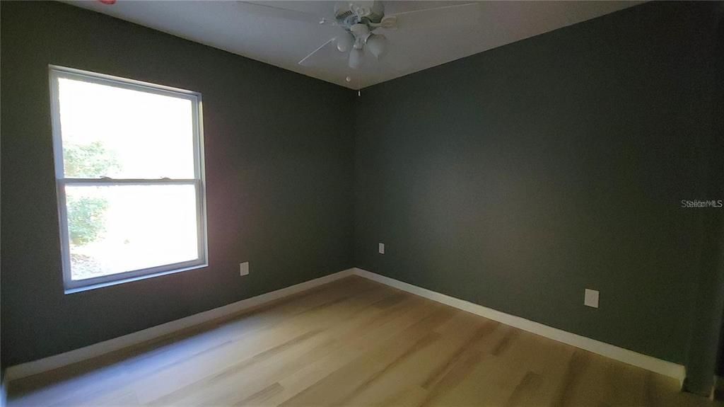 Active With Contract: $1,500 (2 beds, 1 baths, 768 Square Feet)