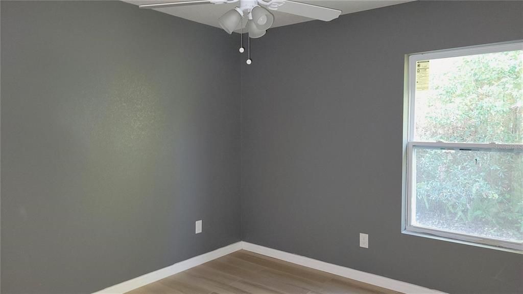Active With Contract: $1,500 (2 beds, 1 baths, 768 Square Feet)