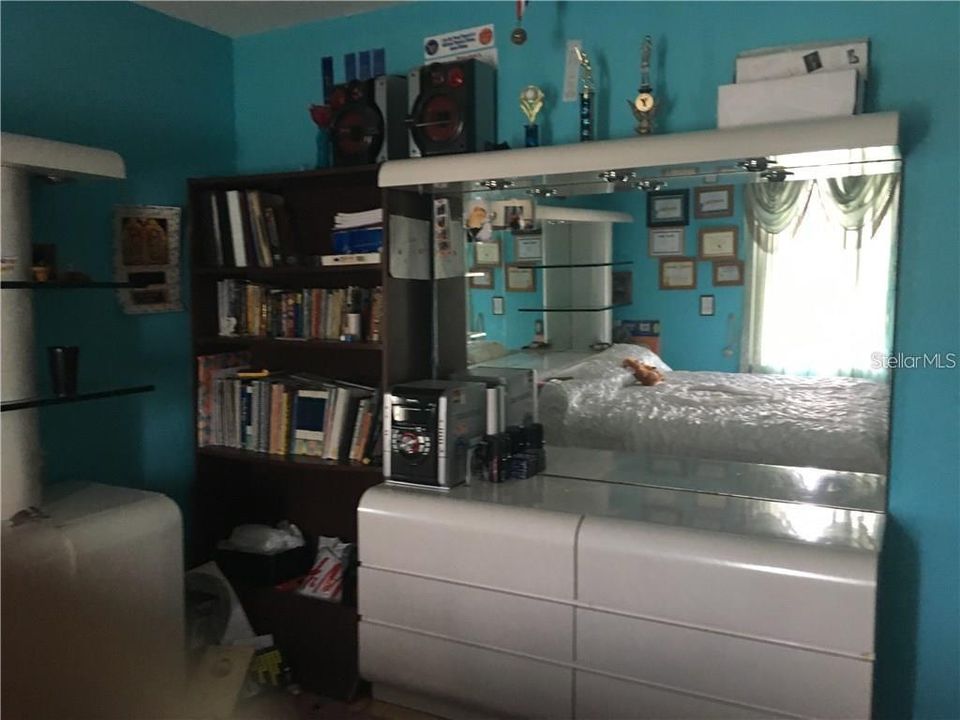 En Venta: $930,000 (4 camas, 3 baños, 3342 Pies cuadrados)