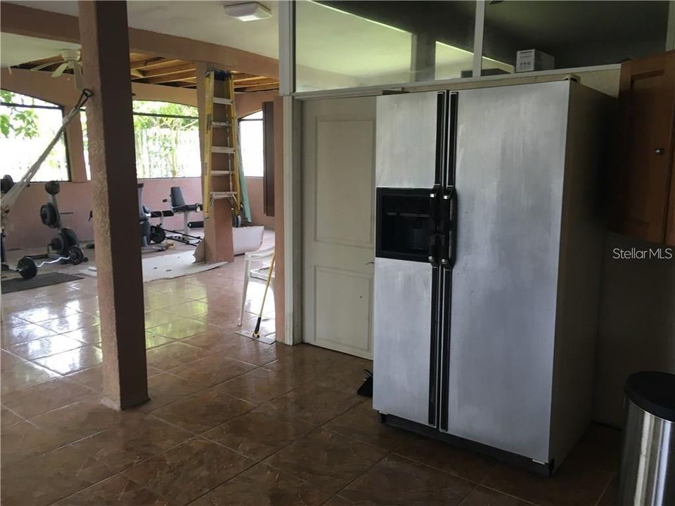 En Venta: $930,000 (4 camas, 3 baños, 3342 Pies cuadrados)