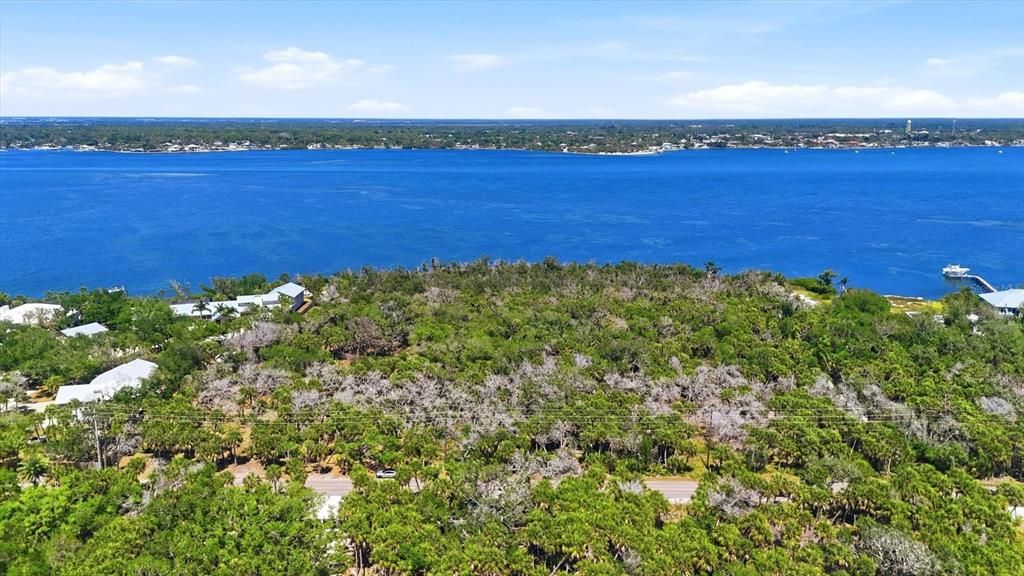En Venta: $8,600,000 (4.20 acres)