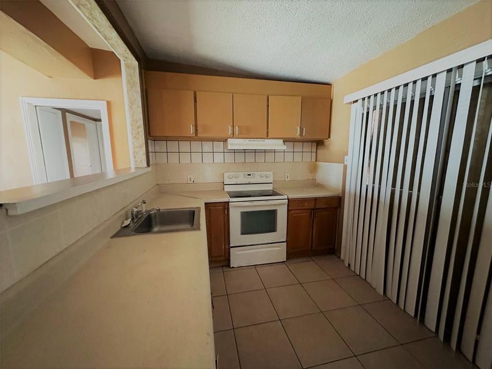 For Rent: $1,690 (3 beds, 1 baths, 1053 Square Feet)